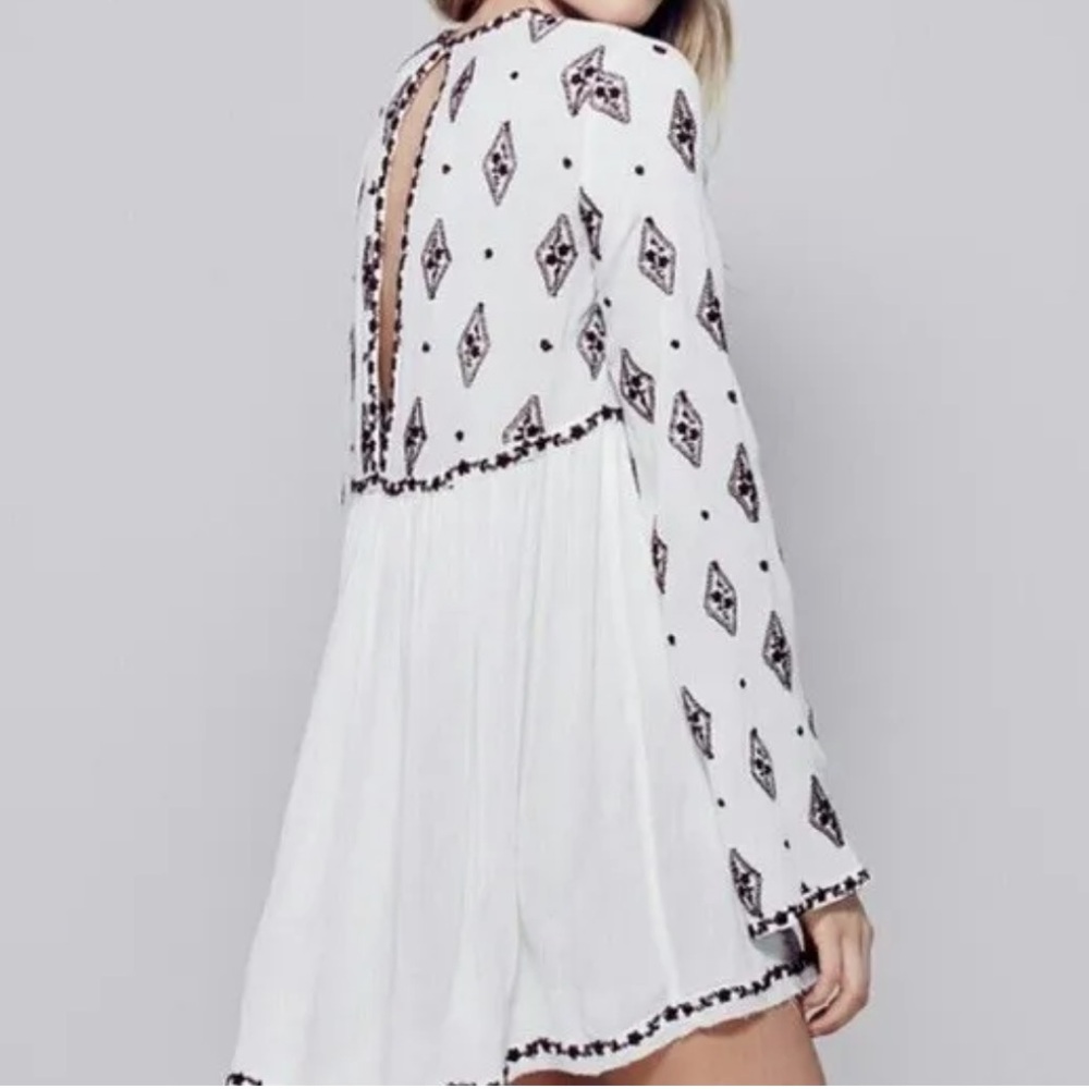 Free People Diamond Embroidery Off White Tunic Blouse Top Size Medium - Picture 2 of 7